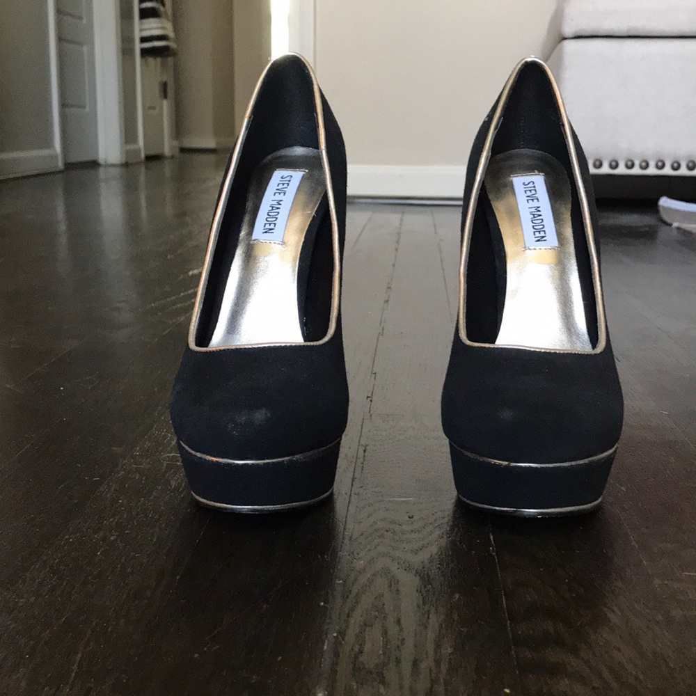Black heels with a platform